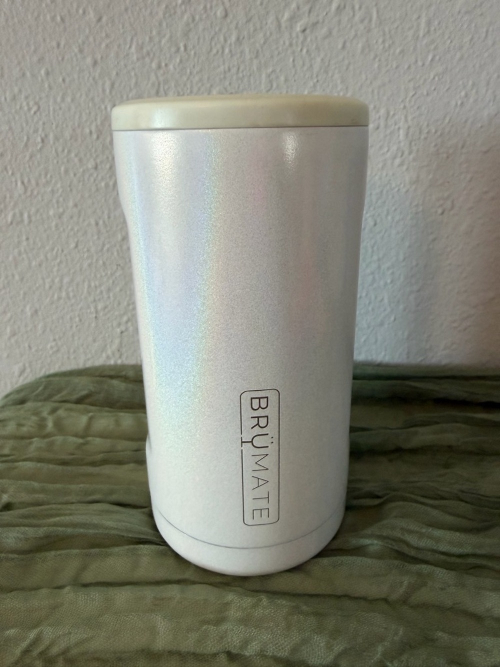 BRÜMATE Hopsulator 16oz Pearlescent White